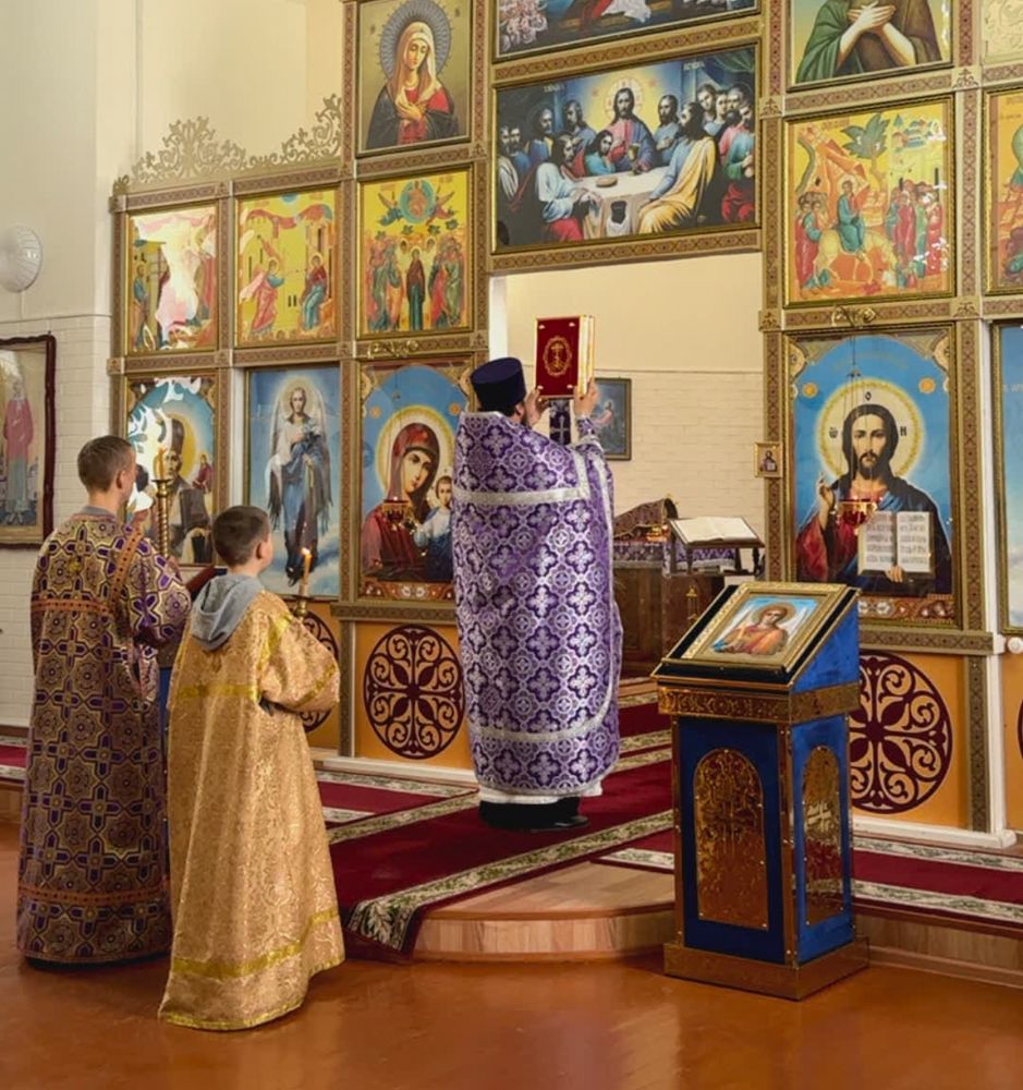 Великий Четверг в Храме Архангела Михаила