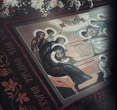 Великая Пятница в Храме Архангела Михаила (видео)